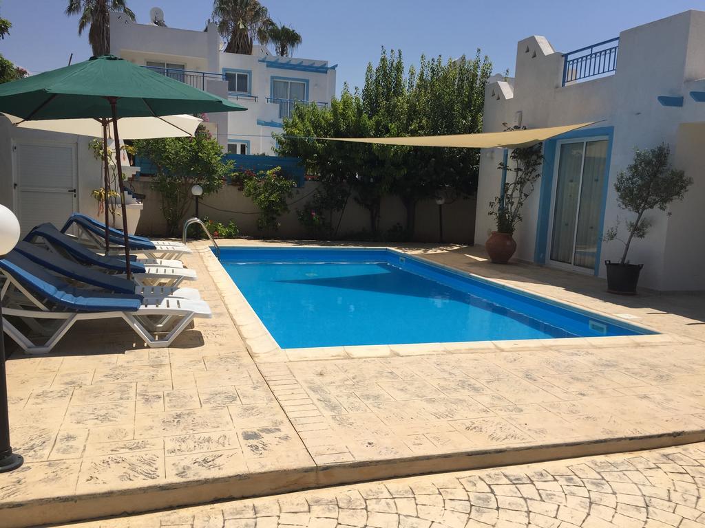 Philippos Paphos Villas - Villa 3 Екстериор снимка