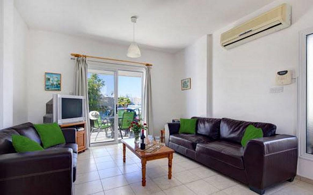 Philippos Paphos Villas - Villa 3 Екстериор снимка