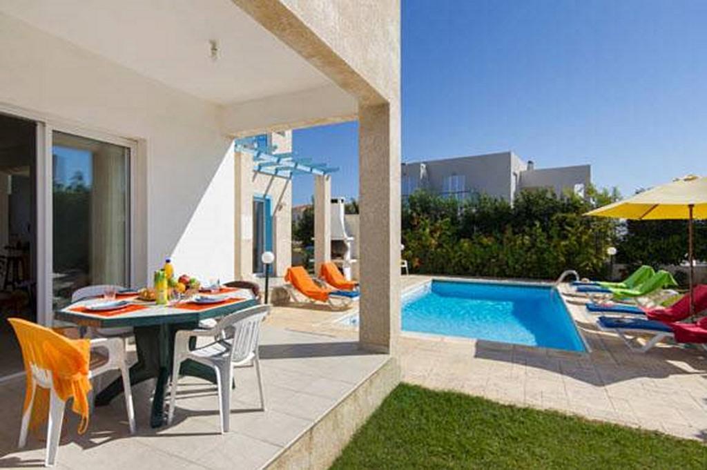 Philippos Paphos Villas - Villa 3 Екстериор снимка
