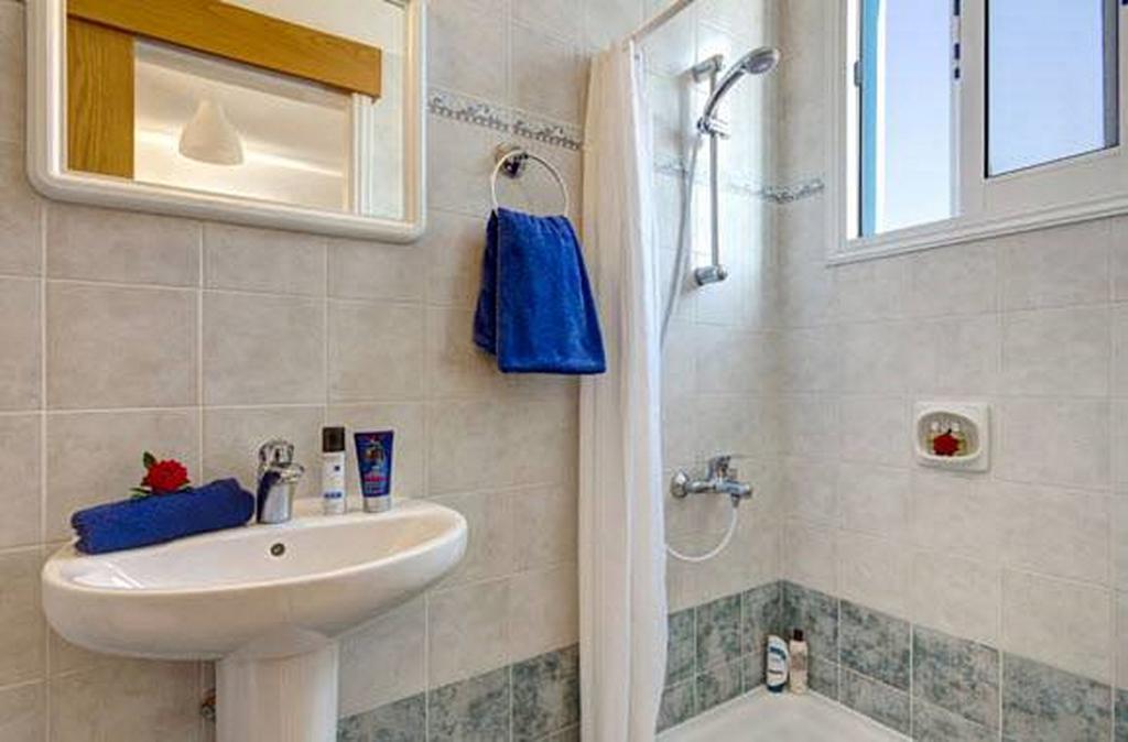 Philippos Paphos Villas - Villa 3 Екстериор снимка