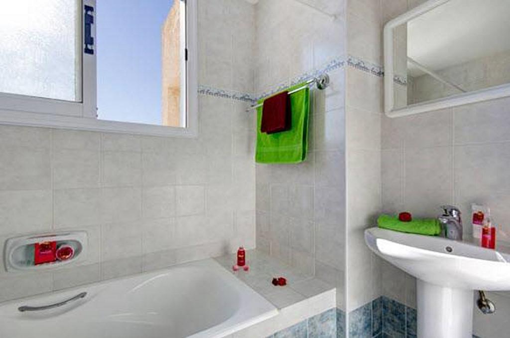 Philippos Paphos Villas - Villa 3 Екстериор снимка