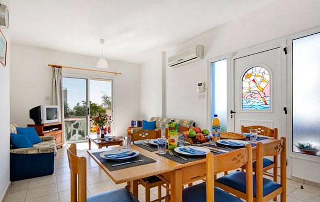 Philippos Paphos Villas - Villa 3 Екстериор снимка
