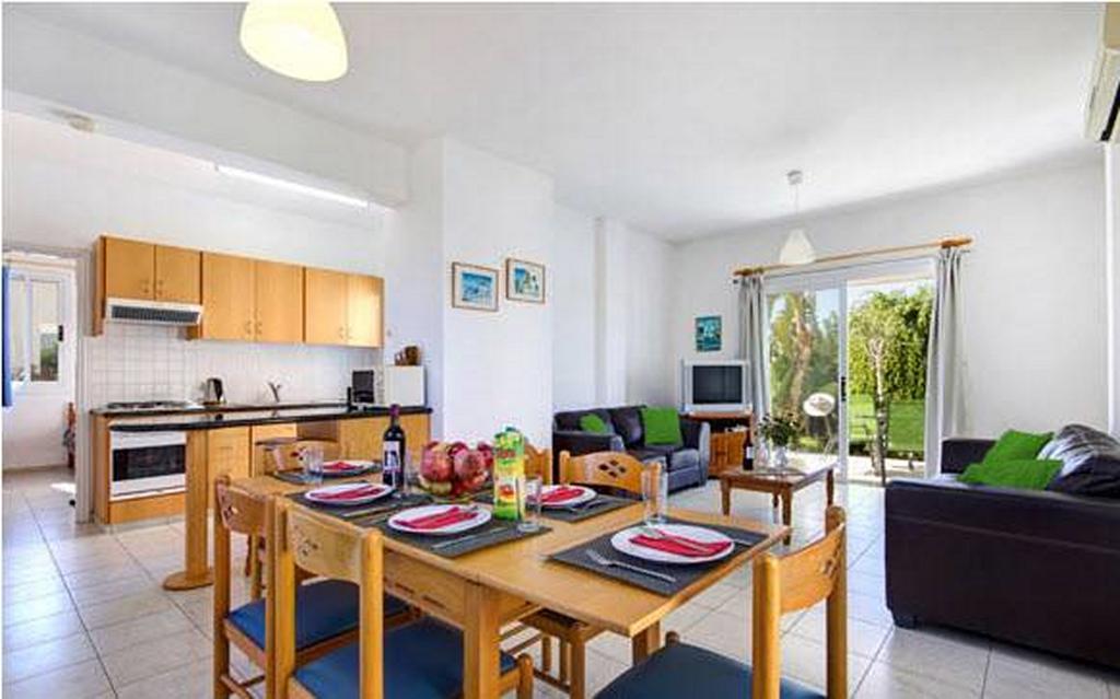 Philippos Paphos Villas - Villa 3 Екстериор снимка