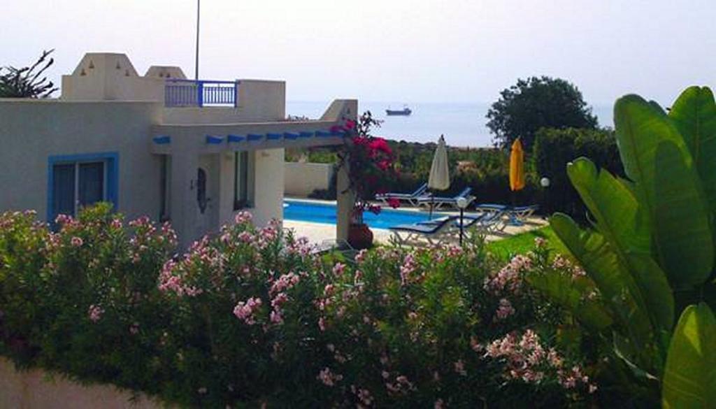 Philippos Paphos Villas - Villa 3 Екстериор снимка