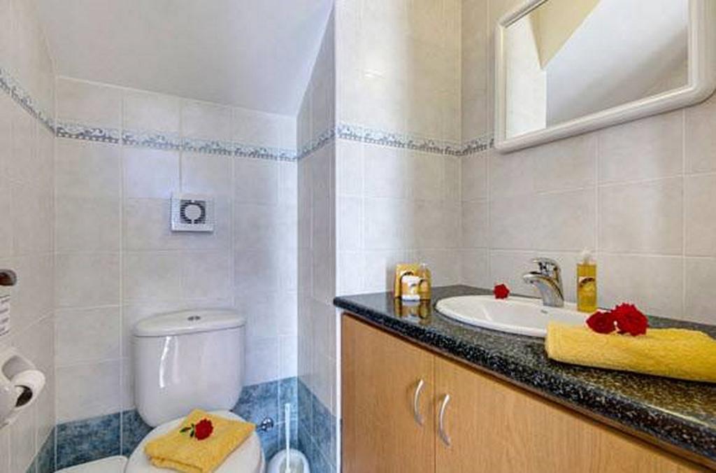 Philippos Paphos Villas - Villa 3 Екстериор снимка
