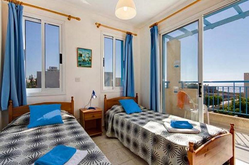 Philippos Paphos Villas - Villa 3 Екстериор снимка